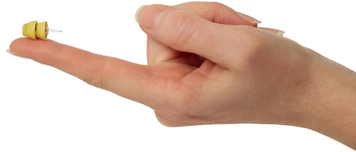 The Benefits of the Invisible Lyric Hearing Aid 1 The Benefits of the Invisible Lyric 2